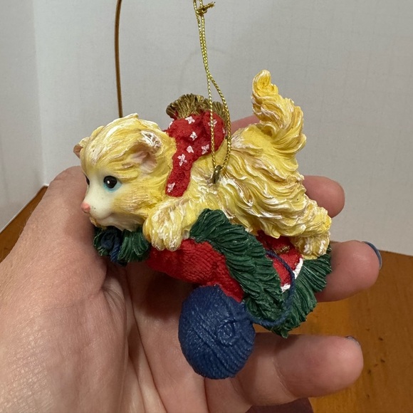 Puppy and kitten vintage ornaments ceramic and heavy - Picture 2 of 7